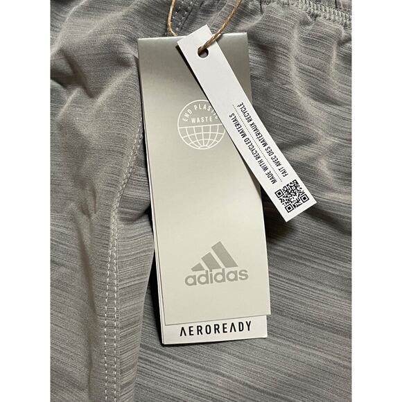 Adidas Womens Aeroready Pacer Shorts Heather Grey Lightweight Workout XL NWT - Picture 2 of 4
